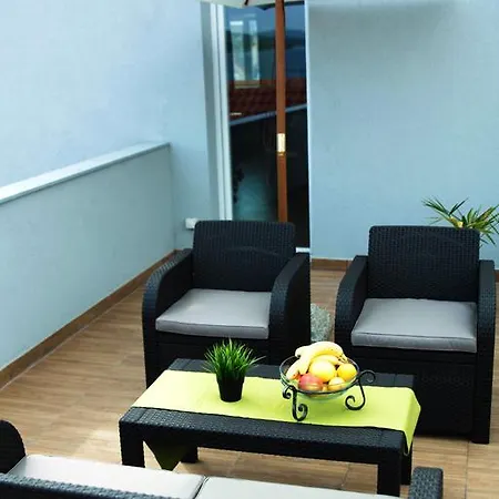 Apartments Tonka Centar Vodice Room photo
