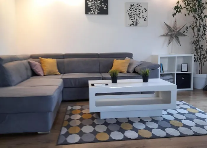 Apartments Tonka Centar